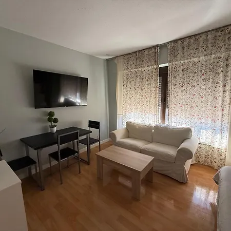 Апартаменты House Triana *