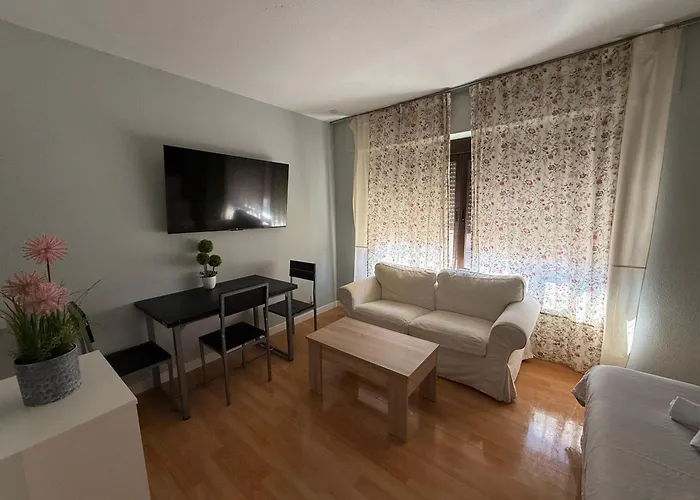 Апартаменты House Triana *
